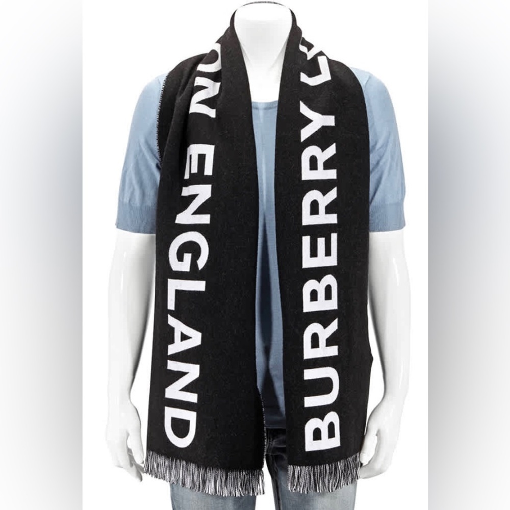 Authentic wool football double sided black/white England London logo scarf